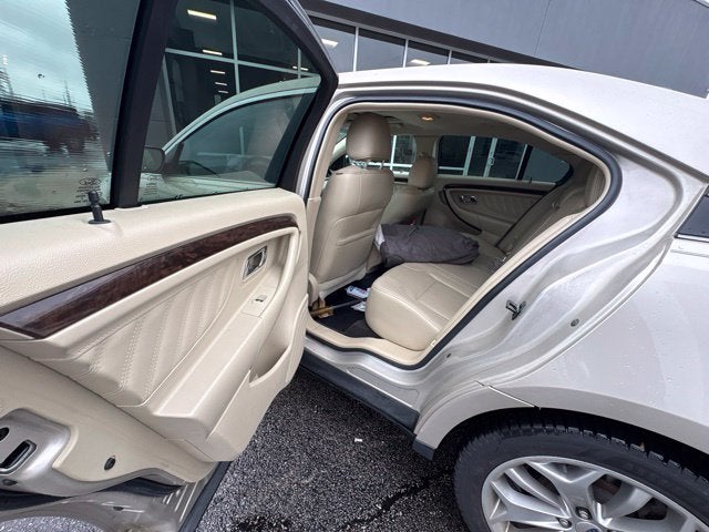 2018 Ford Taurus Limited