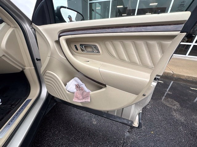 2018 Ford Taurus Limited