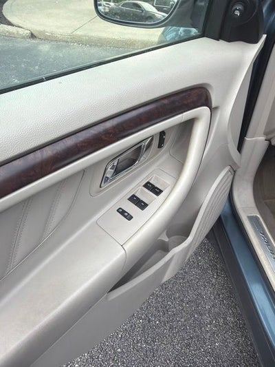 2010 Ford Taurus Limited