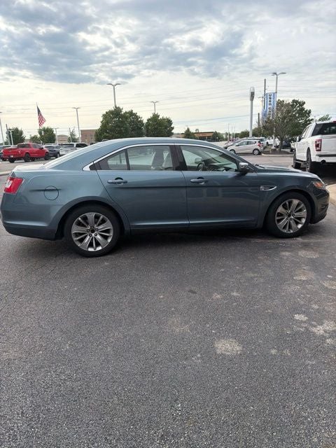 2010 Ford Taurus Limited