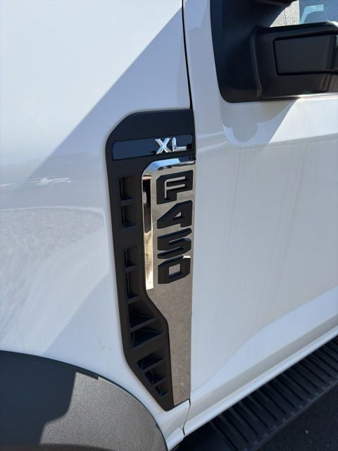 2026 Ford F-450 Lariat DRW