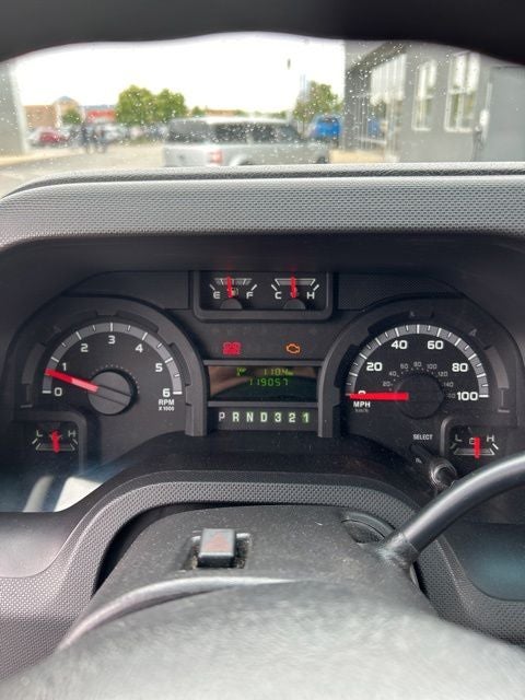 2011 Ford E-450SD Base Cutaway