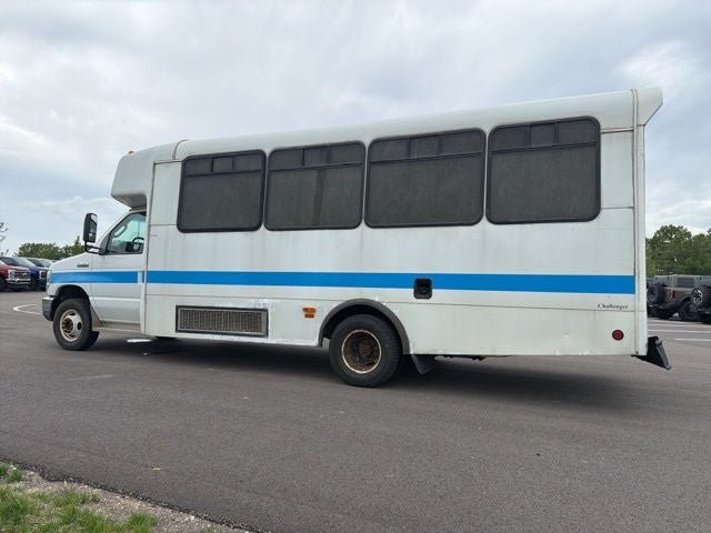 2011 Ford E-450SD Base Cutaway