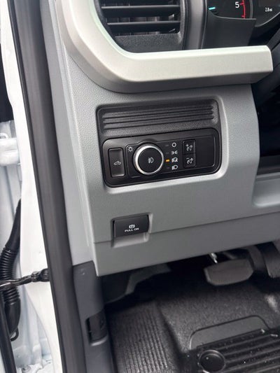 2027 Ford F-600SD F-600® XL