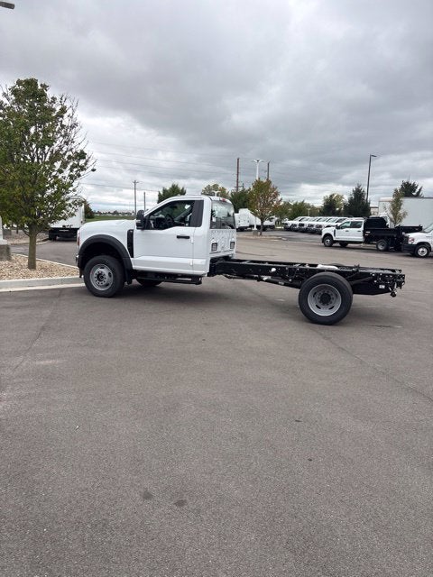 2027 Ford F-600SD F-600® XL