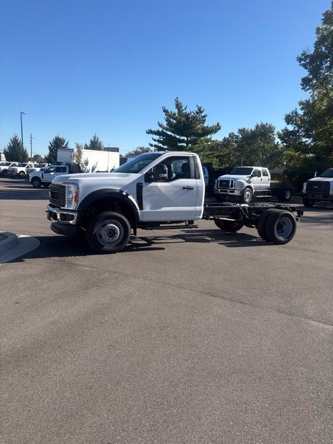 2027 Ford F-600SD XL