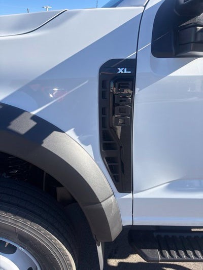 2027 Ford F-600SD XL