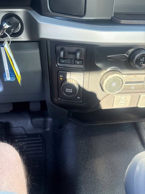 2027 Ford F-600SD XL