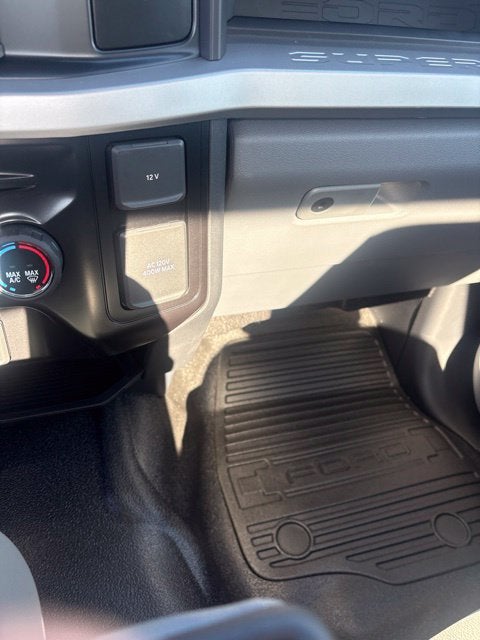 2027 Ford F-600SD XL