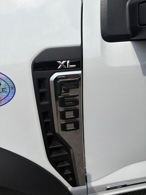 2026 Ford F-600SD XL