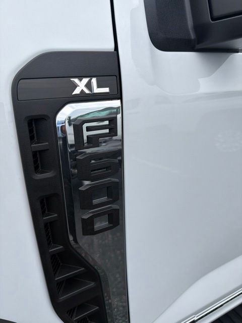 2026 Ford F-600SD XL