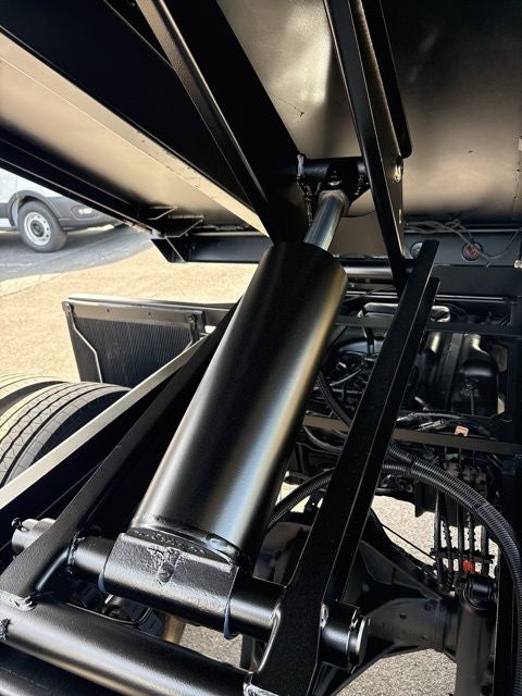 2025 Ford F-600SD XL