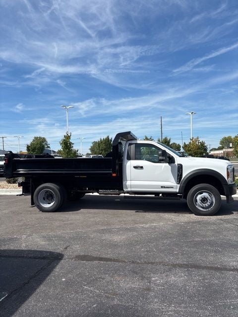 2025 Ford F-600SD XL
