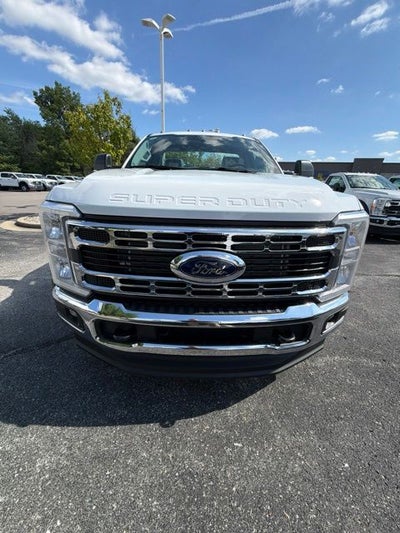 2026 Ford F-600SD XL