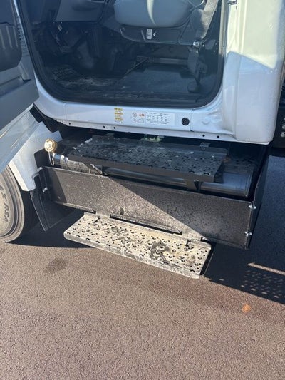 2026 Ford F-650SD Base XL