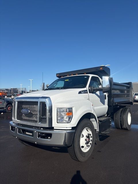2026 Ford F-650SD Base XL