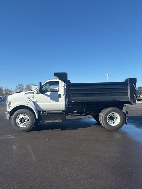 2026 Ford F-650SD Base XL