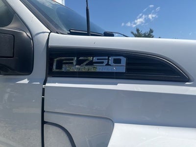 2022 Ford F-750SD Base Box Truck