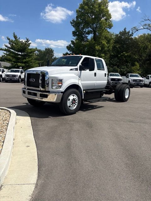 2027 Ford F-650SD Base