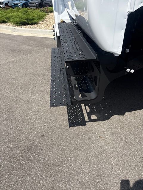 2027 Ford F-650SD Base