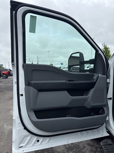 2025 Ford F-350 XL DRW