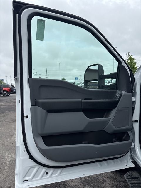 2025 Ford F-350 XL DRW