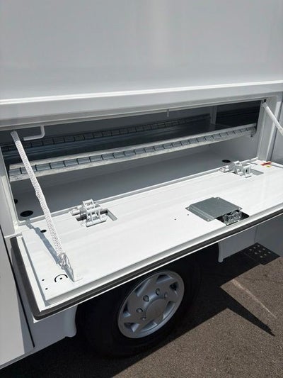 2027 Ford E-350SD Base Cutaway