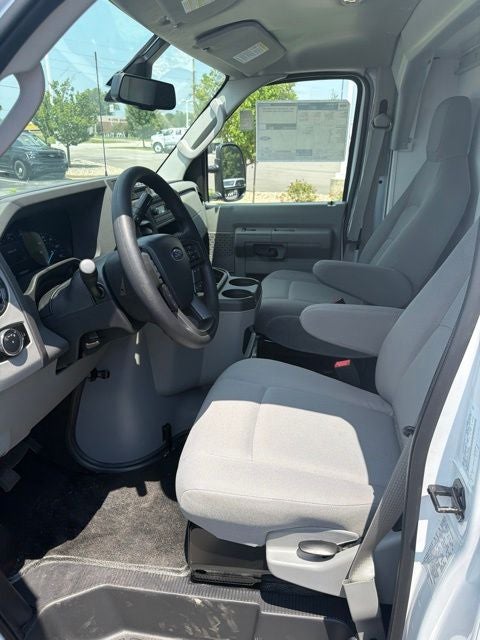 2027 Ford E-350SD Base Cutaway