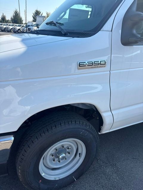 2027 Ford E-350SD Base Cutaway