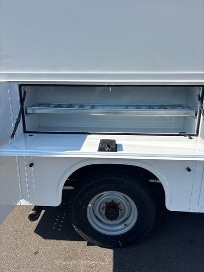 2027 Ford E-350SD Base Cutaway