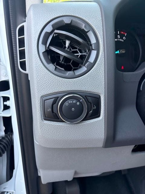 2027 Ford E-350SD Base Cutaway