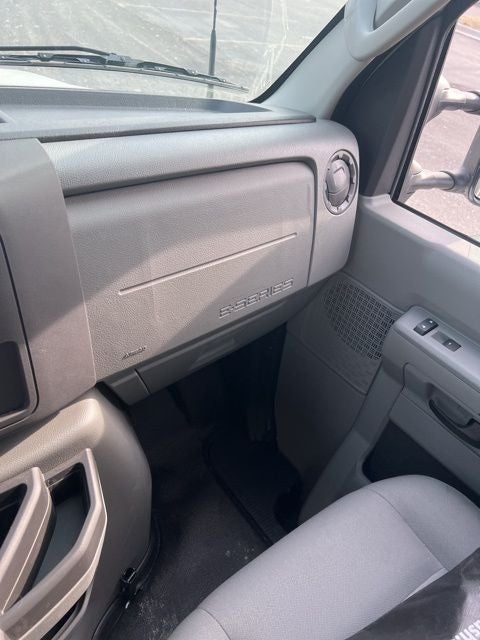 2025 Ford E-350SD Base Cutaway