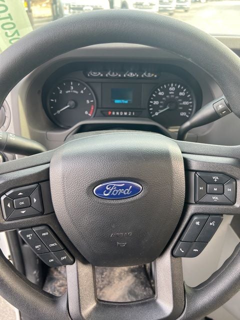 2025 Ford E-350SD Base Cutaway