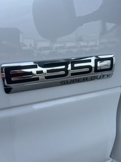 2025 Ford E-350SD Base Cutaway