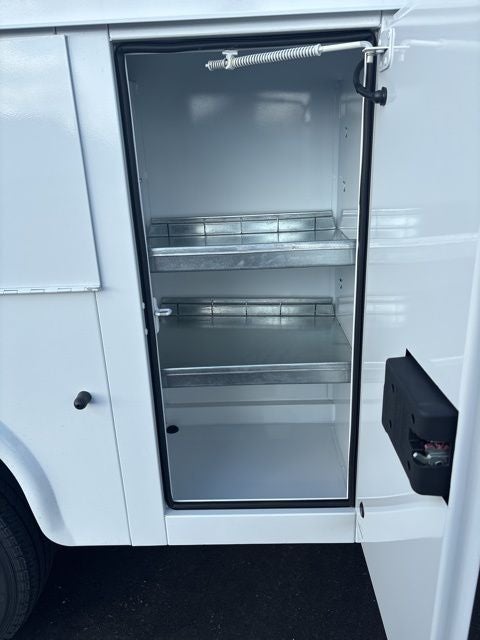 2026 Ford E-350SD Base Cutaway