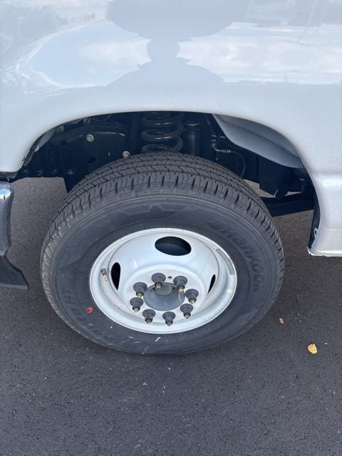 2026 Ford E-350SD Base Cutaway