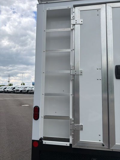 2027 Ford E-350SD Base Cutaway