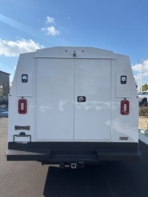 2026 Ford E-350SD Base Cutaway