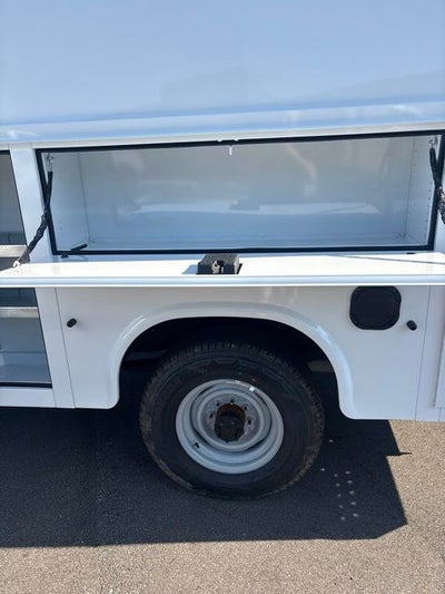 2027 Ford E-350SD Base Cutaway