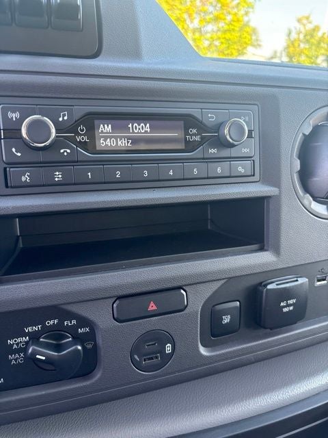 2027 Ford E-350SD Base Cutaway