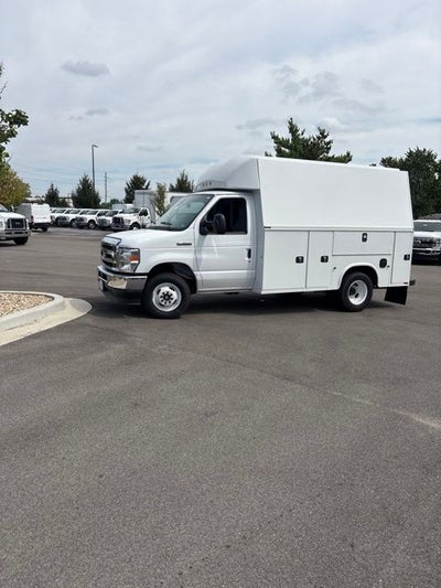 2027 Ford E-350SD Base Cutaway
