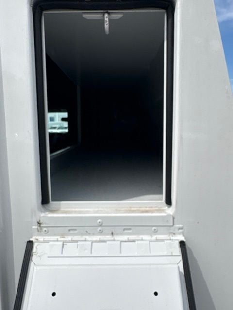 2027 Ford E-350SD Base Cutaway