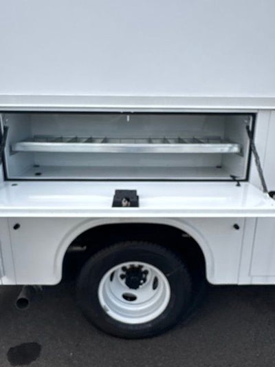 2027 Ford E-350SD Base Cutaway