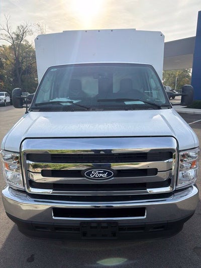 2027 Ford E-350SD Base Cutaway