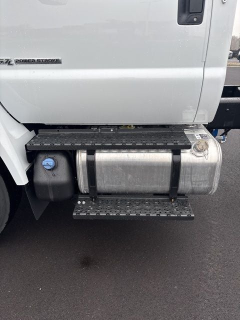 2026 Ford F-750SD Base XL