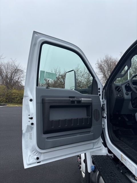 2026 Ford F-750SD Base XL