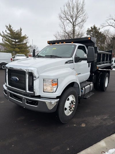 2026 Ford F-750SD Base XL