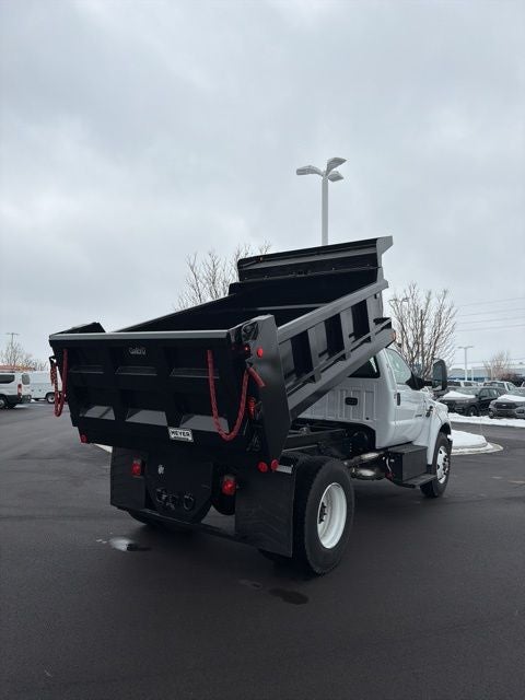 2026 Ford F-750SD Base XL