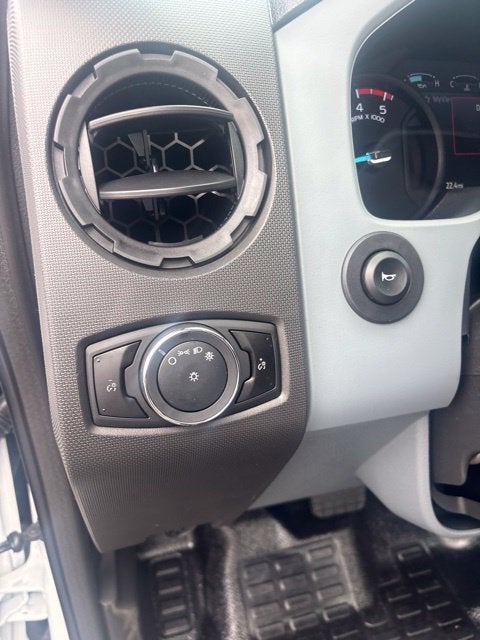 2027 Ford F-750SD Base