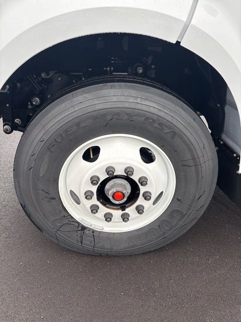 2026 Ford F-750SD Base XL